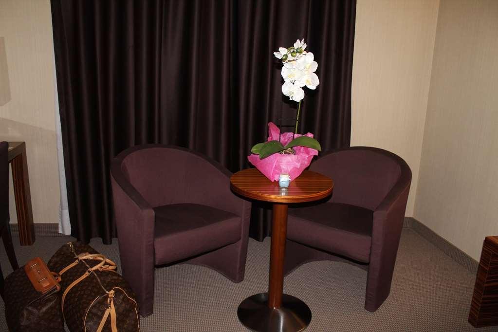 Mh Hotel Piacenza Fiera Zimmer foto