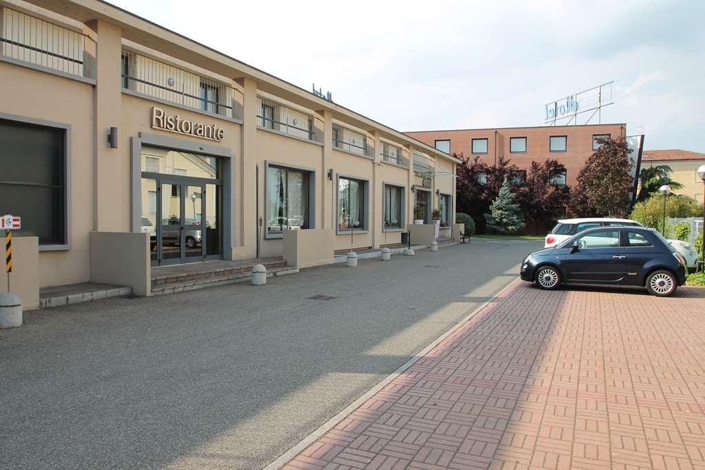Mh Hotel Piacenza Fiera Exterior foto